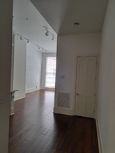 204 Decatur St in New Orleans, LA - Building Photo - Building Photo