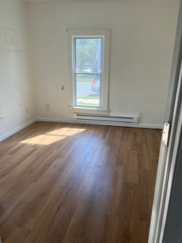 124 S 4th St in Millville, NJ - Foto de edificio - Building Photo