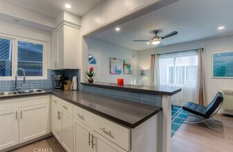 202 Moonstone St in Manhattan Beach, CA - Building Photo - Building Photo