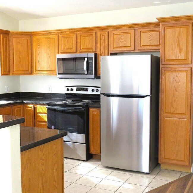 499 Coronado Ct in Clifton, CO - Building Photo - Building Photo