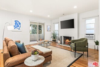 329 S Reeves Dr in Beverly Hills, CA - Building Photo - Building Photo