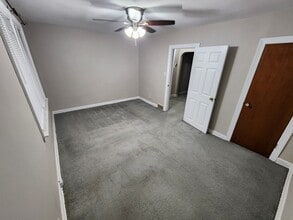 900 E Illinois St in Lemont, IL - Building Photo - Building Photo