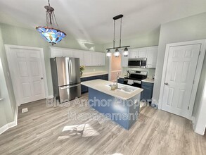 102 Wire Grass Way in Hampstead, NC - Building Photo - Building Photo