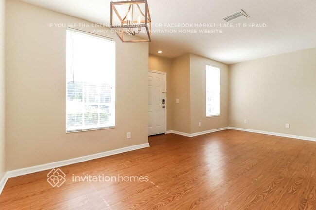 1220 Charlesworth Dr in Wesley Chapel, FL - Building Photo - Building Photo