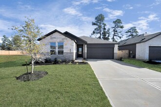 977 Garden Path Dr in Willis, TX - Building Photo - Building Photo