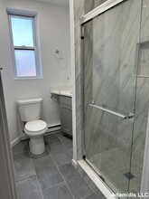 10 Boston St, Unit 2 in Boston, MA - Foto de edificio - Building Photo