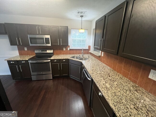 4384 Lockness Ln in Snellville, GA - Building Photo - Building Photo