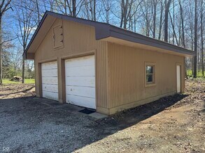1365 W Stones Crossing Rd in Greenwood, IN - Building Photo - Building Photo