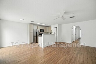 3769 Verde Gardens Cir in Jacksonville, FL - Building Photo - Building Photo