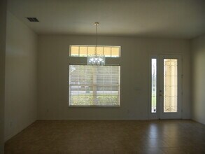 5491 NW Dabney Ct in Port St. Lucie, FL - Building Photo - Building Photo