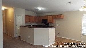 7006 Hallie Spirit in San Antonio, TX - Foto de edificio - Building Photo