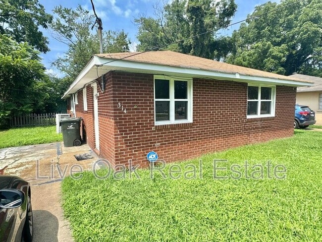 property at 314 Woodview Ave