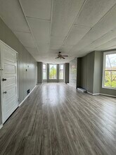 2301 W Cermak Rd in Chicago, IL - Building Photo - Building Photo