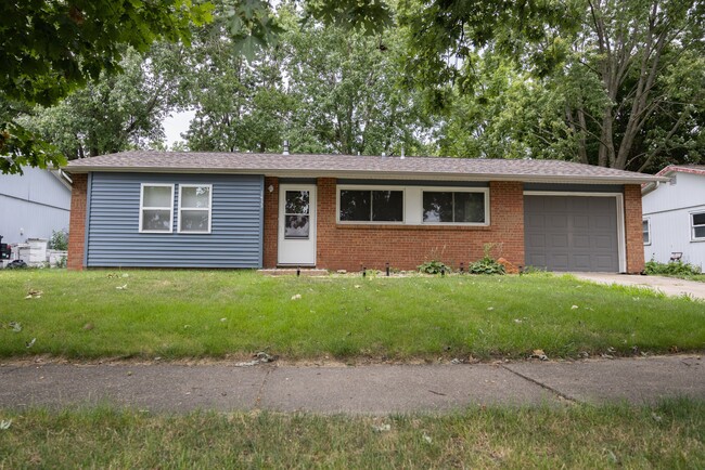 property at 1433 Dillon Dr