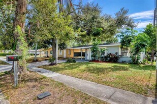 1622 29th St in Sarasota, FL - Building Photo