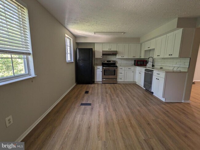 2996 Paddock Wood Ct in Oakton, VA - Building Photo - Building Photo