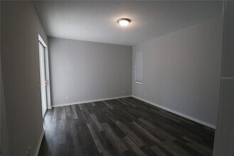 2595 Snowflake Ln in North Port, FL - Building Photo - Building Photo