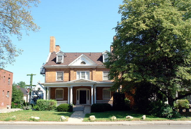 5529 5th Ave in Pittsburgh, PA - Foto de edificio - Building Photo