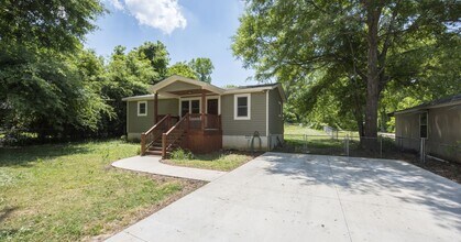 108 Mimosa Ave in Auburn, AL - Building Photo - Building Photo