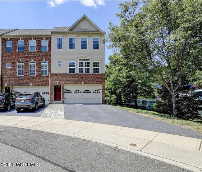 62 Pate Dr in Middletown, NJ - Building Photo - Building Photo