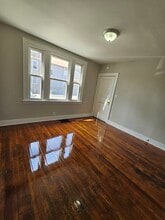 12 Lilac St, Unit 3 in New Haven, CT - Building Photo - Building Photo