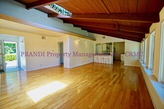 157 Leland Way in Tiburon, CA - Building Photo - Building Photo