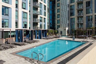 240 S Taaffe St, Unit SI ID1508138P in Sunnyvale, CA - Foto de edificio - Building Photo