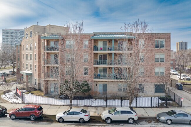 South Park Plaza in Chicago, IL - Building Photo - Building Photo