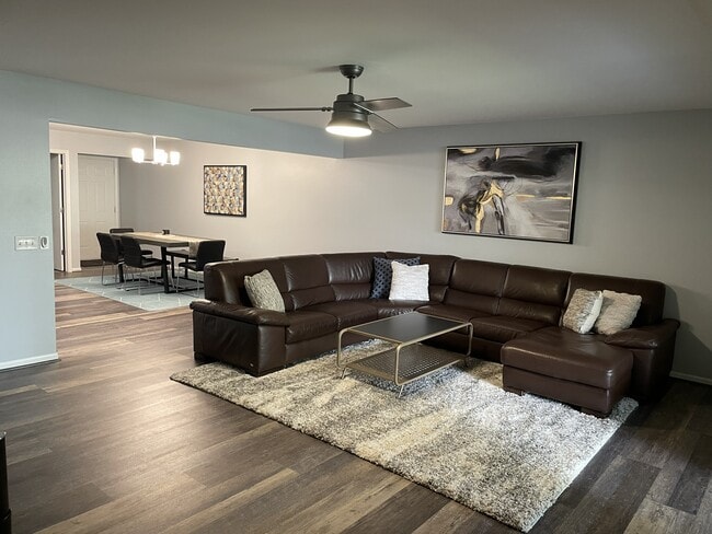 property at 2956 Kentville Dr