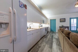 2119 E Cumberland St, Unit 2 in Philadelphia, PA - Building Photo - Building Photo