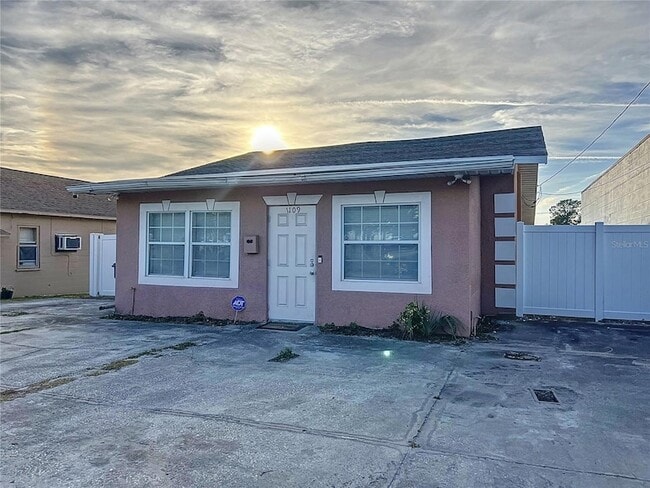 property at 1109 5th St SW