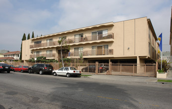 440 S Oxford Ave in Los Angeles, CA - Building Photo - Building Photo