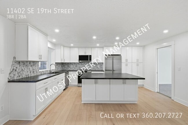 11402 SE 19th St in Vancouver, WA - Building Photo - Building Photo