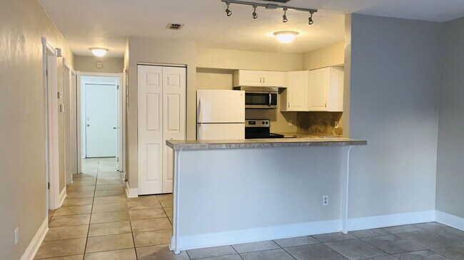 957 Glenwood St in Daytona Beach, FL - Building Photo - Building Photo