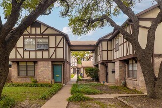 7406 Shadow Hill Dr in Austin, TX - Building Photo - Building Photo
