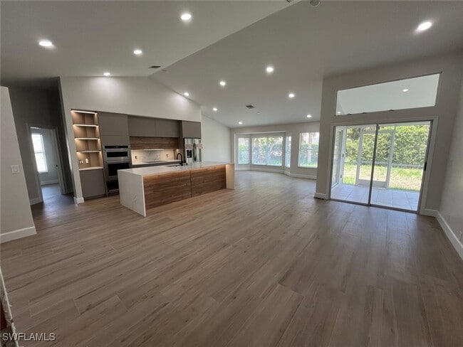 property at 2285 River Reach Dr
