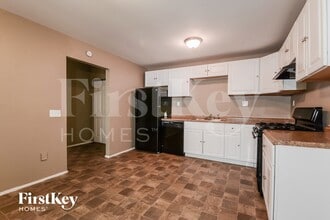 844 Townhouse Ln in Hazelwood, MO - Building Photo - Building Photo