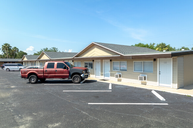 La Provence Apartments in Lake Wales, FL - Building Photo - Building Photo