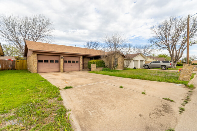 3634 Auburn Dr in Abilene, TX - Foto de edificio - Building Photo