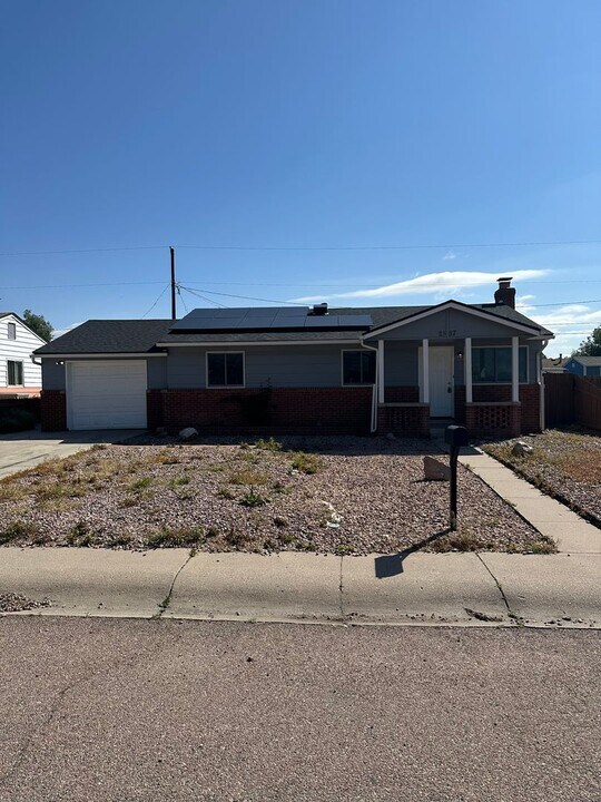 2557 Chimayo Dr in Colorado Springs, CO - Building Photo