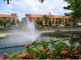 4914 White Mangrove Way E in Fort Lauderdale, FL - Building Photo