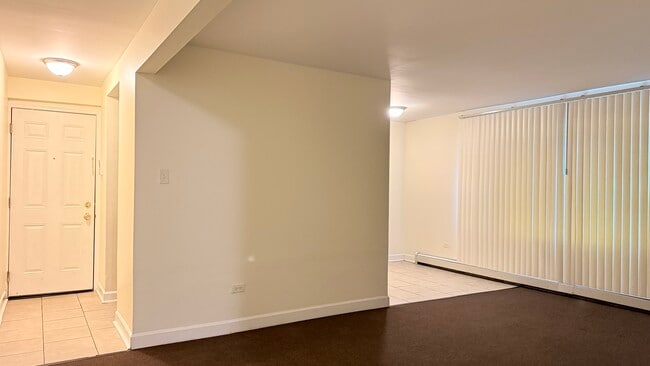 9036 S Cottage Grove Ave in Chicago, IL - Building Photo - Building Photo