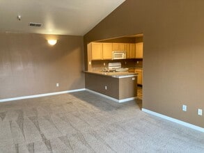 200 Talus Way in Reno, NV - Building Photo - Building Photo