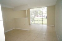 3650 Inverrary Dr in Lauderhill, FL - Building Photo - Building Photo