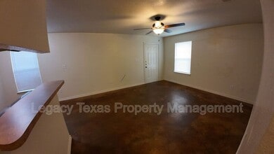 1322 Country Club Rd in Cleburne, TX - Building Photo - Building Photo
