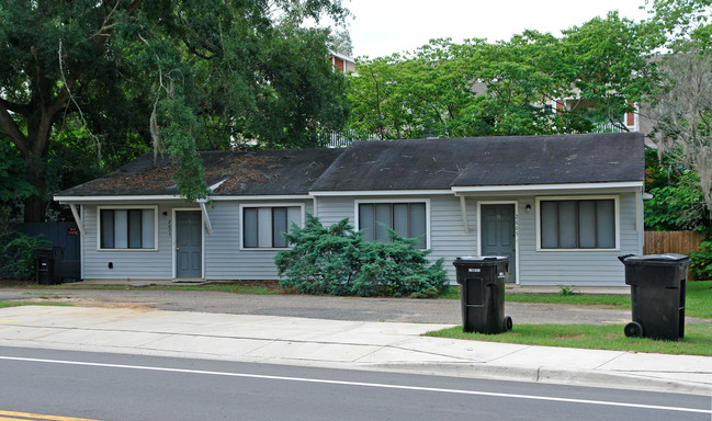 2603-2605 Mission Rd in Tallahassee, FL - Building Photo - Building Photo