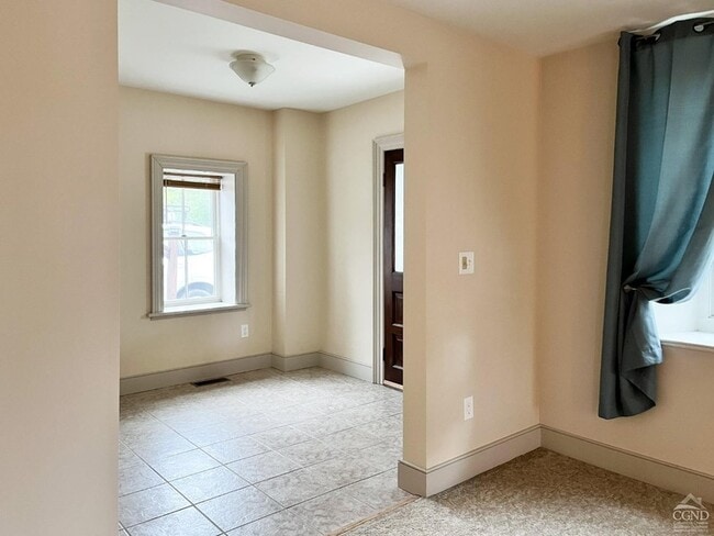 122 2nd St, Unit 1 in Athens, NY - Building Photo - Building Photo