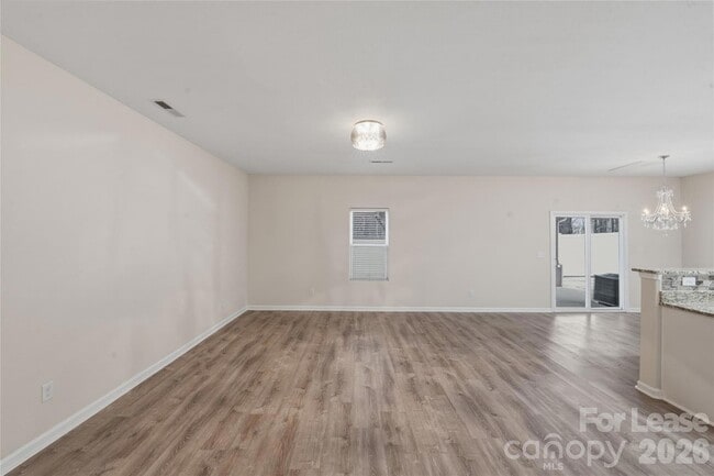 8422 Candlenut Ln in Charlotte, NC - Foto de edificio - Building Photo