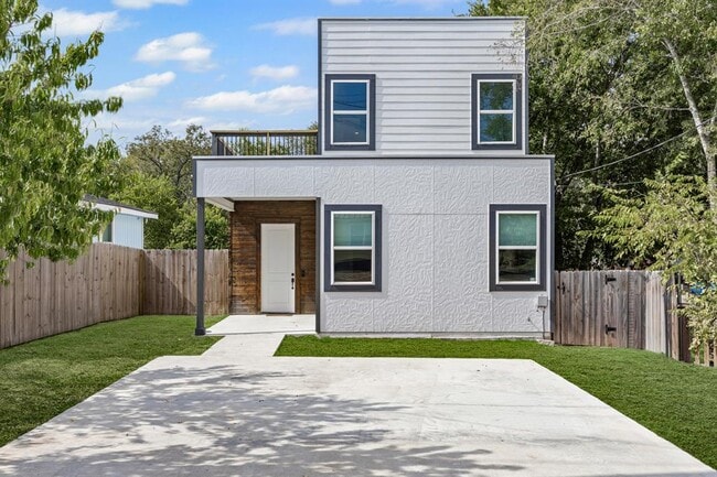 property at 813 Chihuahua St