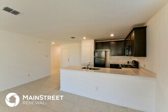 332 Dry Cyn Wy in Haslet, TX - Foto de edificio - Building Photo